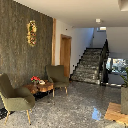 Gorska Pasja شقة فندقية شتوروك